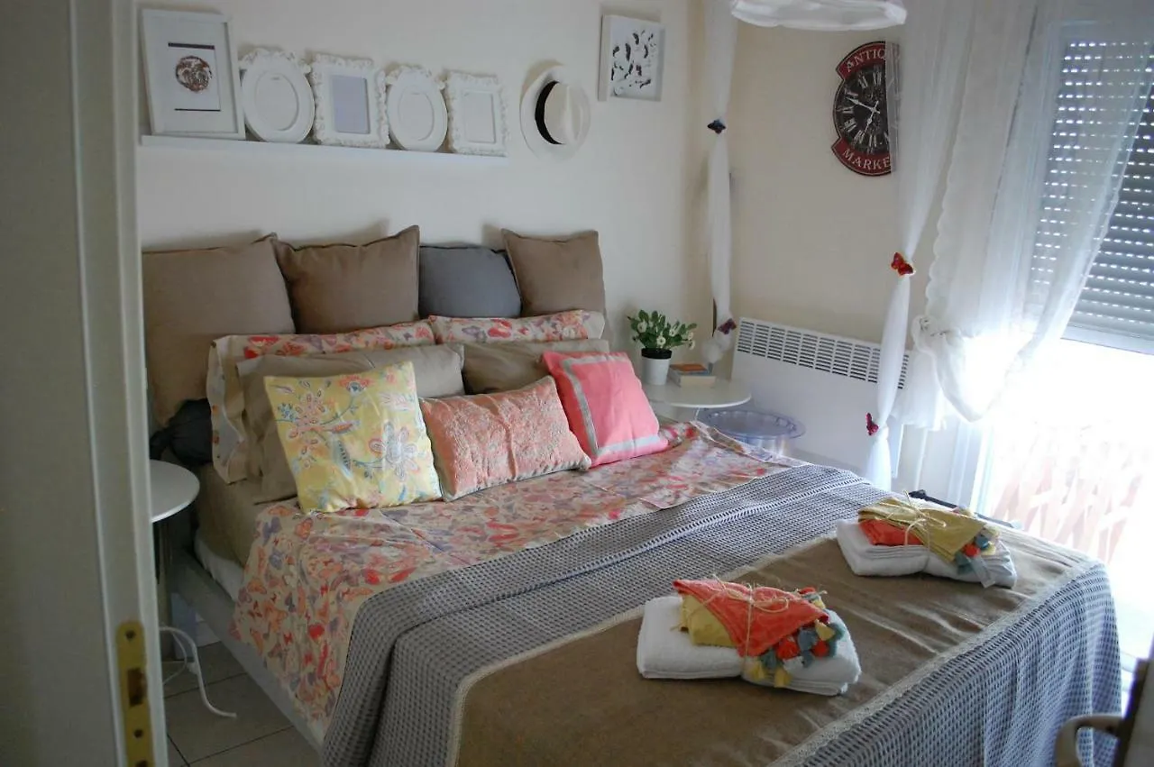 Apartment Cosy Home Peraia